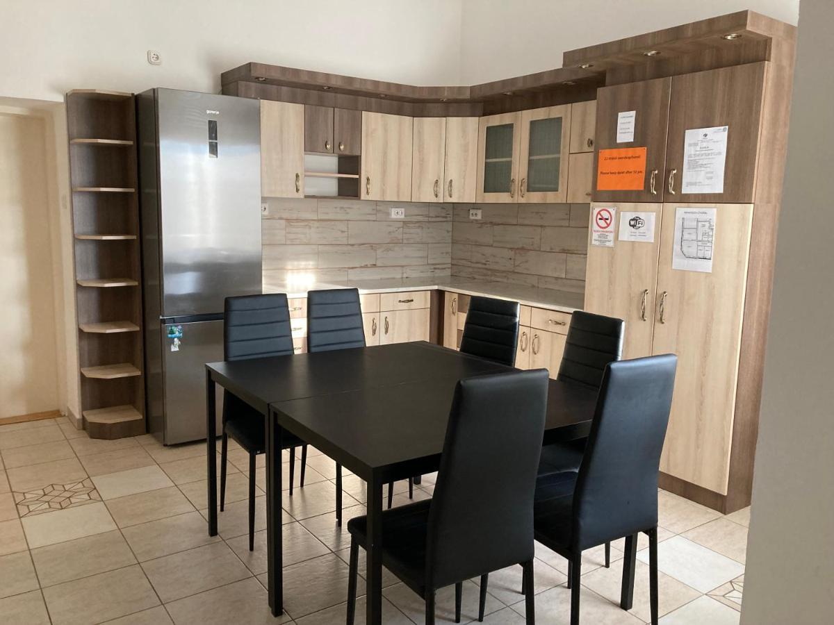Gogol24 Hostel Σέγκεντ Εξωτερικό φωτογραφία