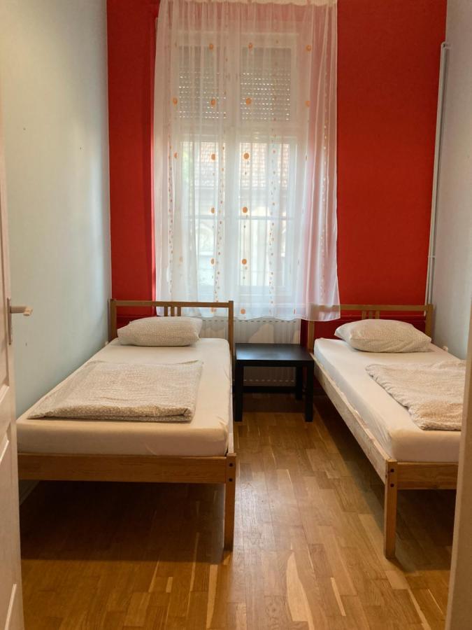Gogol24 Hostel Σέγκεντ Εξωτερικό φωτογραφία